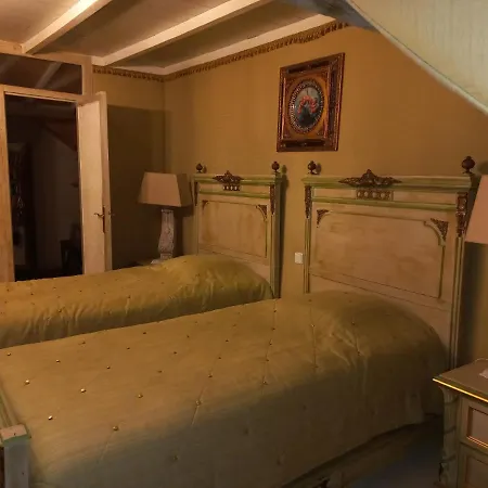 Гостевой дом Location Meuble De Tourisme La Rose Des Fables Шато-Тьерри